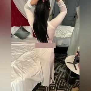 Bắt vợ cosplay nữ sinh áo dài để nhớ lại kỷ niệm xưa kia