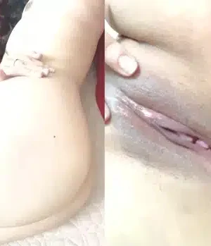 Bé nữ sinh kính cận mới lớn show con chem chép không có lông