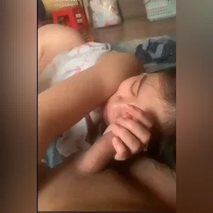 Cặp bồ với em hàng xóm đang có bầu cảm giác thật yomost ae ạ