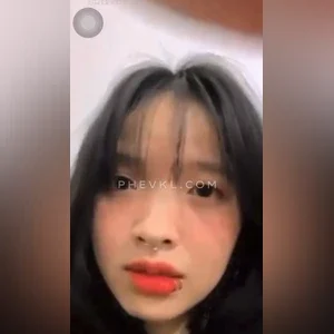 Clip bé Bùi Diệu Thảo chat sex