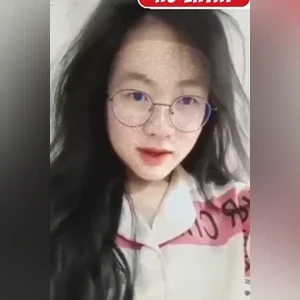 Clip em Hồng Vy k8 Show hàng cực múp cực dâm