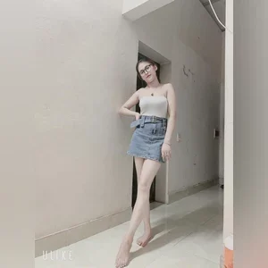 Clip em SBGG kính cận tri thức với ba nuôi kiếm tiền ăn chơi
