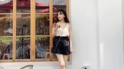 Cô bạn gái xinh đẹp mình dây và mối tình đầu