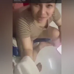 Con cặc mới được nghỉ mấy ngày mà con mụ vợ lại vạch ra đòi bú rồi chịch
