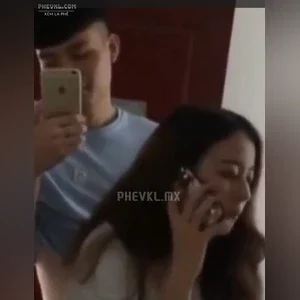 Đang phang nhau với bạn trai thì bố gọi về