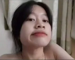Dính lời nguyền của em gái khi xem video