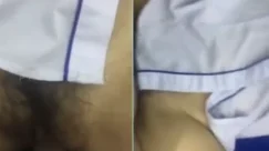Em còn đi học anh đừng xuất trong em sợ có thai lắm