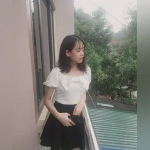 Minh Thư tập tành làm chuyện người lớn với cậu bạn trai