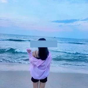 Mưa bão cùng với em gái văn phòng 2k2 ngon hết nước chấm