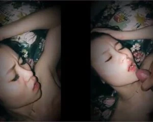 Xuất tinh lên mặt em gymer